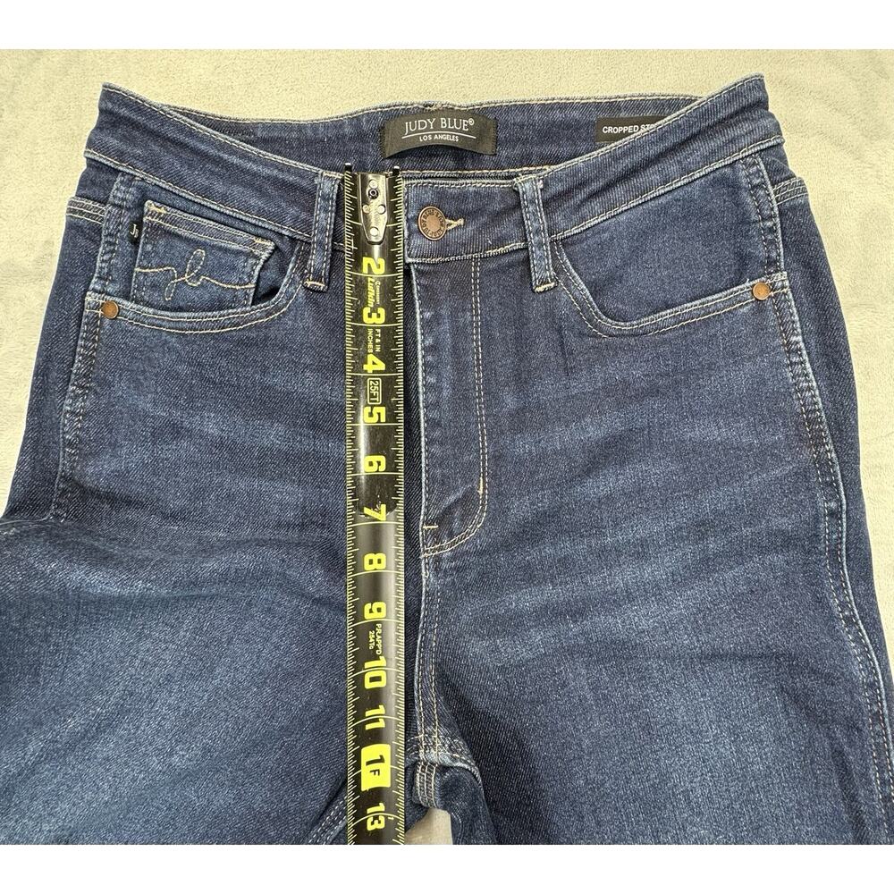 Judy Blue Women’s Cropped Straight Jeans Size 9/29 Cut Ankle Raw Hem Blue Denim - Picture 4 of 11